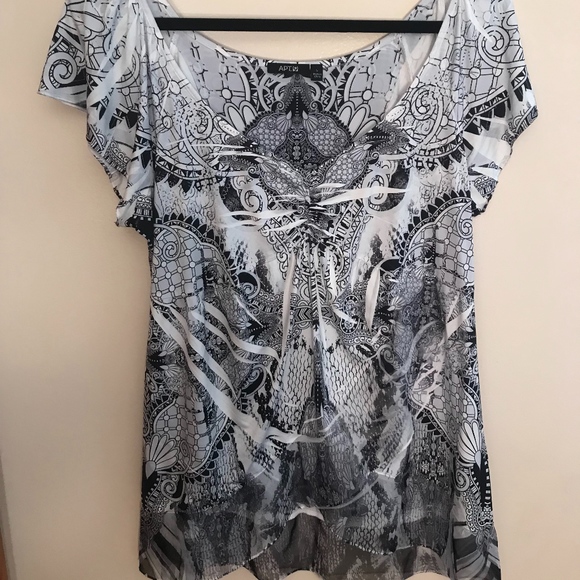 Patterned Flowy Top - Picture 3 of 5